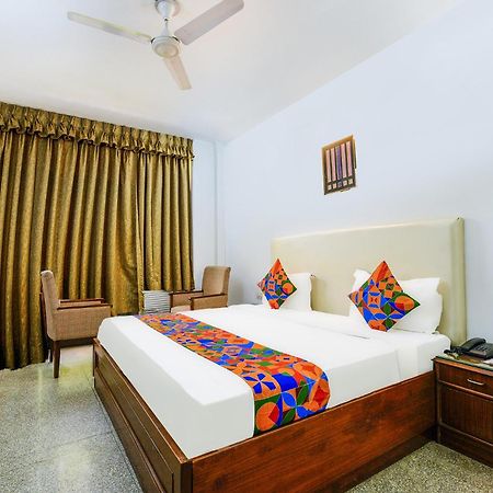 Hotel Exotica Leisure Valley, Gurgaon Extérieur photo