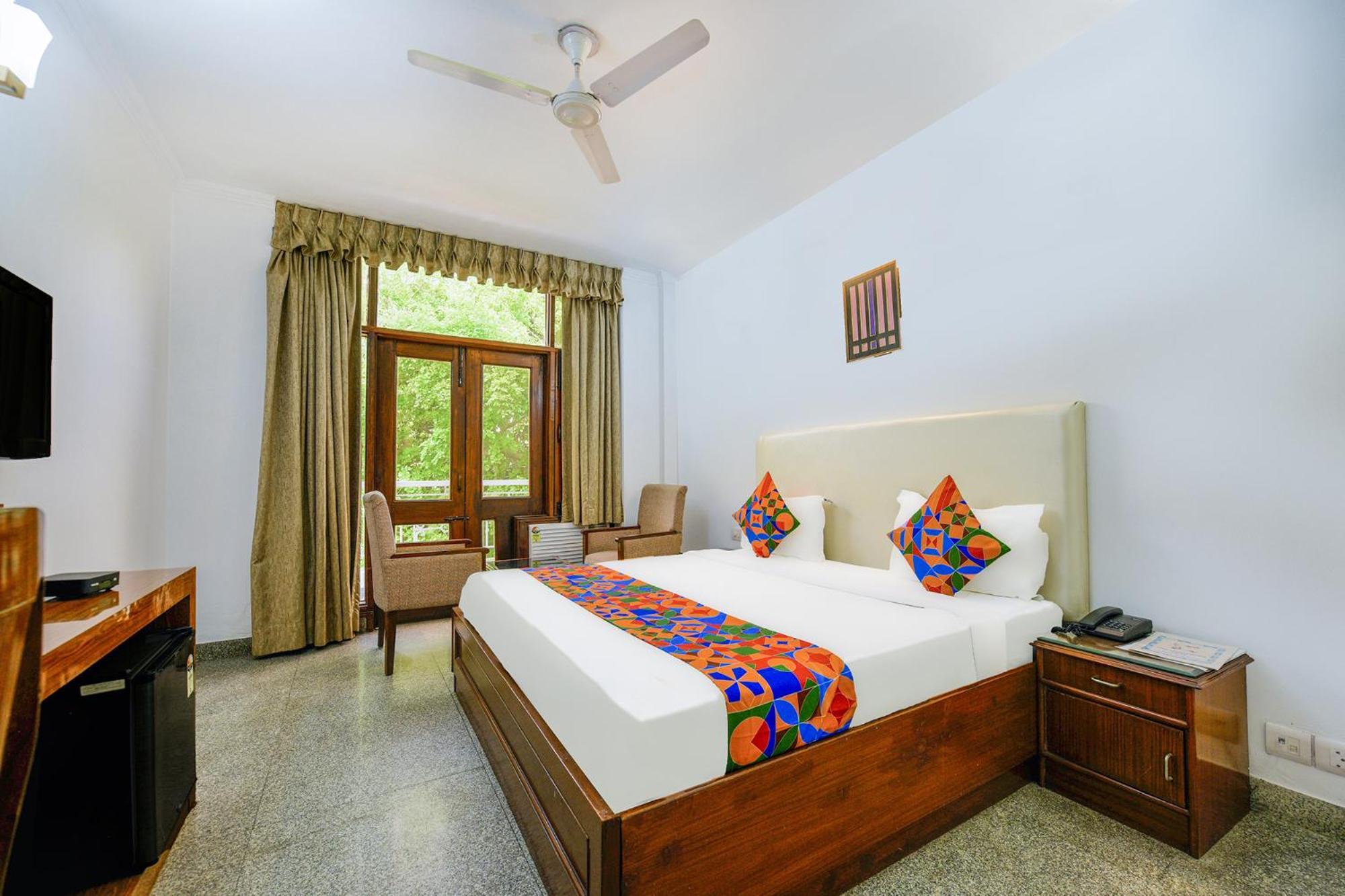 Hotel Exotica Leisure Valley, Gurgaon Extérieur photo